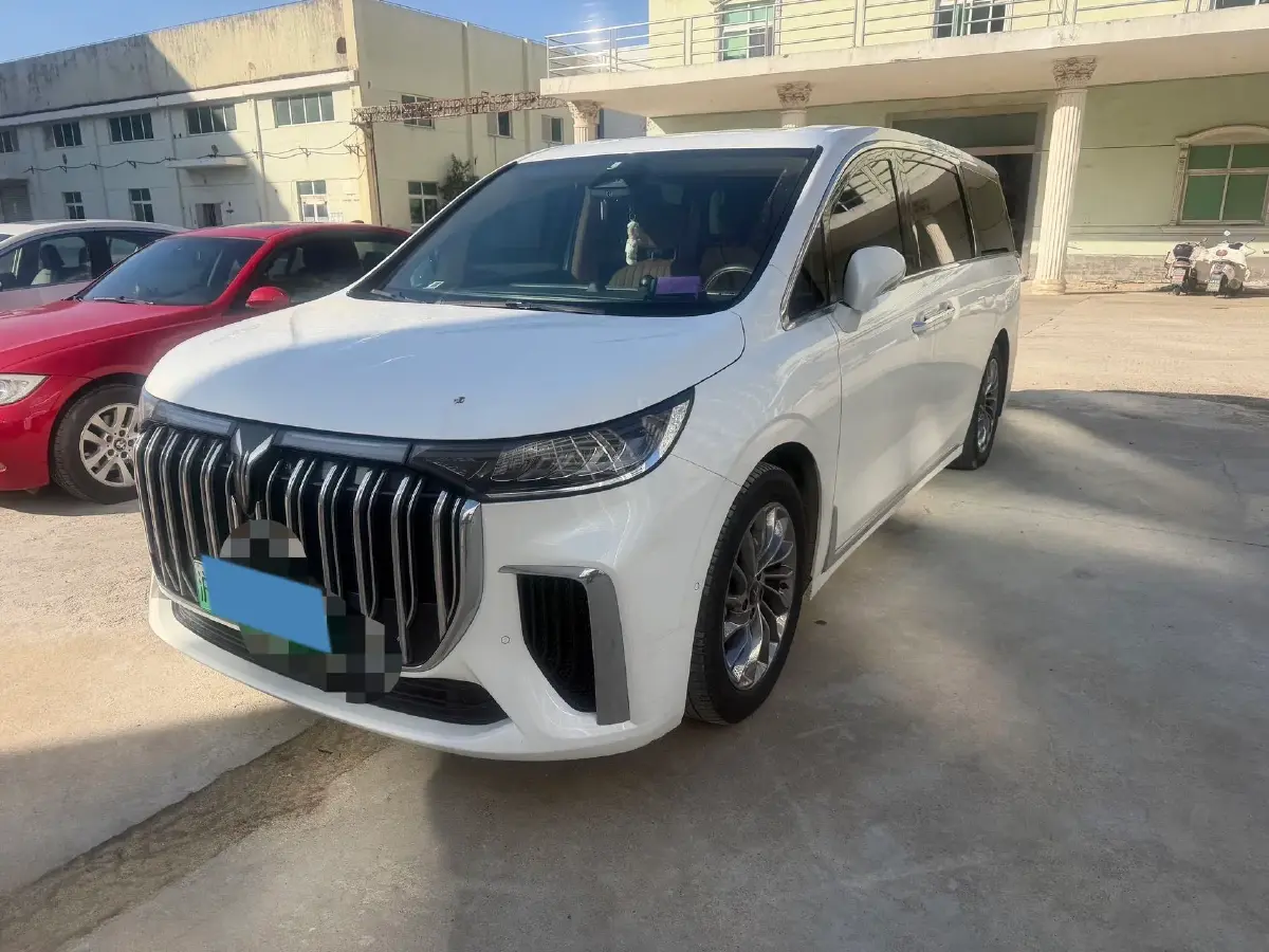 2024 Voyah Dream 1.5T 150HP L4 PHEV 43KWH