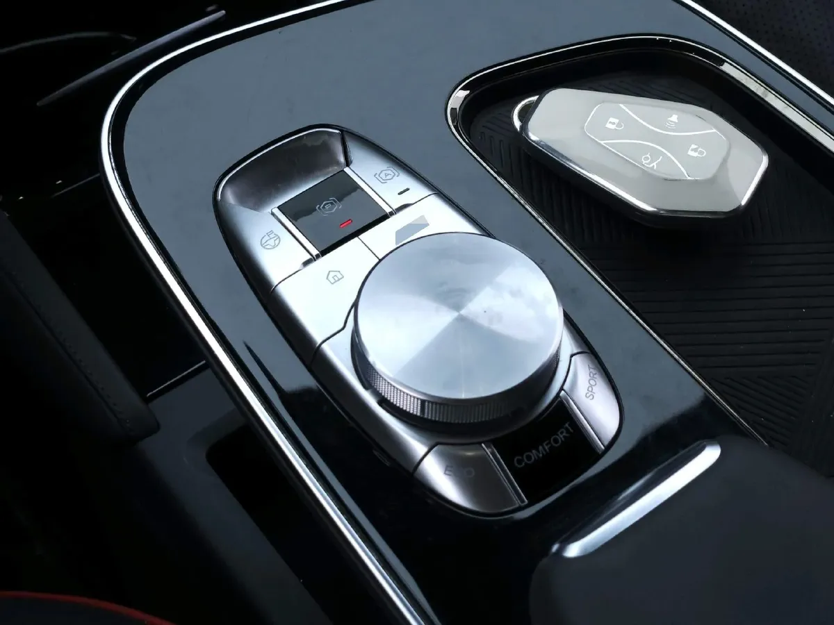 2022 ARCFOX αS BEV 74.5KWH,autocango,china used car exporter,china ev exporter,chinese used car exporter,chinese used ev exporter