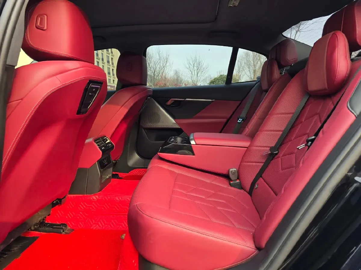 2024 BMW i5 BEV 79.05KWH,autocango,china used car exporter,china ev exporter,chinese used car exporter,chinese used ev exporter