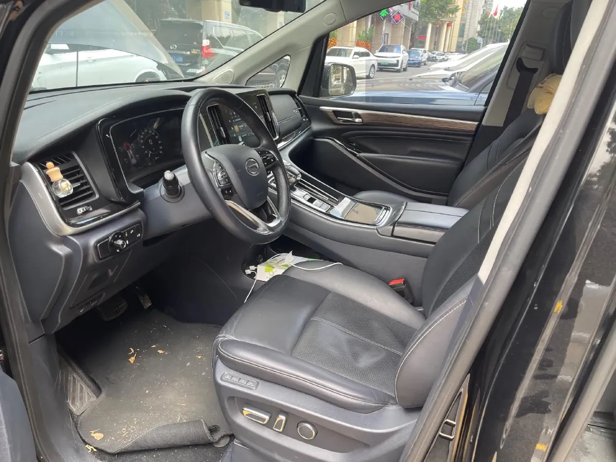 2021 GAC Trumpchi M8 2.0T 252HP L4 8AT,autocango,china used car exporter,china ev exporter,chinese used car exporter,chinese used ev exporter