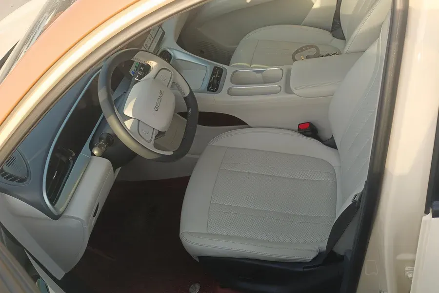 2025 JMC BaoDian 2.0T 218HP L4 8AT,autocango,china used car exporter,china ev exporter,chinese used car exporter,chinese used ev exporter