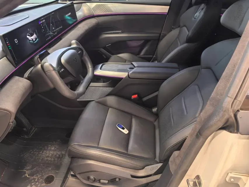 2023 Honda CR-V 2.0L 150HP L4 E-CVT PHEV 17.7KWH,autocango,china used car exporter,china ev exporter,chinese used car exporter,chinese used ev exporter