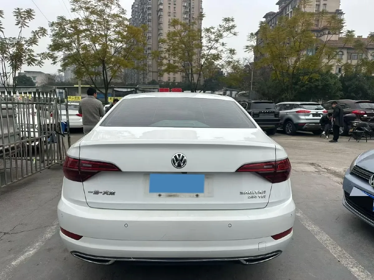 2019 Luxgen Grand 7 MPV 2.0T 188HP L4 6AT,autocango,china used car exporter,china ev exporter,chinese used car exporter,chinese used ev exporter