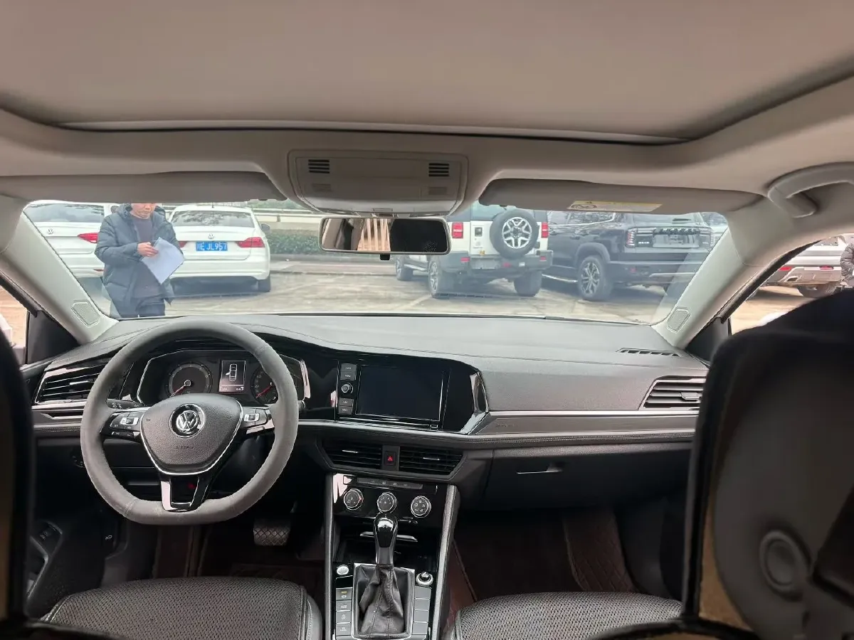 2019 Luxgen Grand 7 MPV 2.0T 188HP L4 6AT,autocango,china used car exporter,china ev exporter,chinese used car exporter,chinese used ev exporter