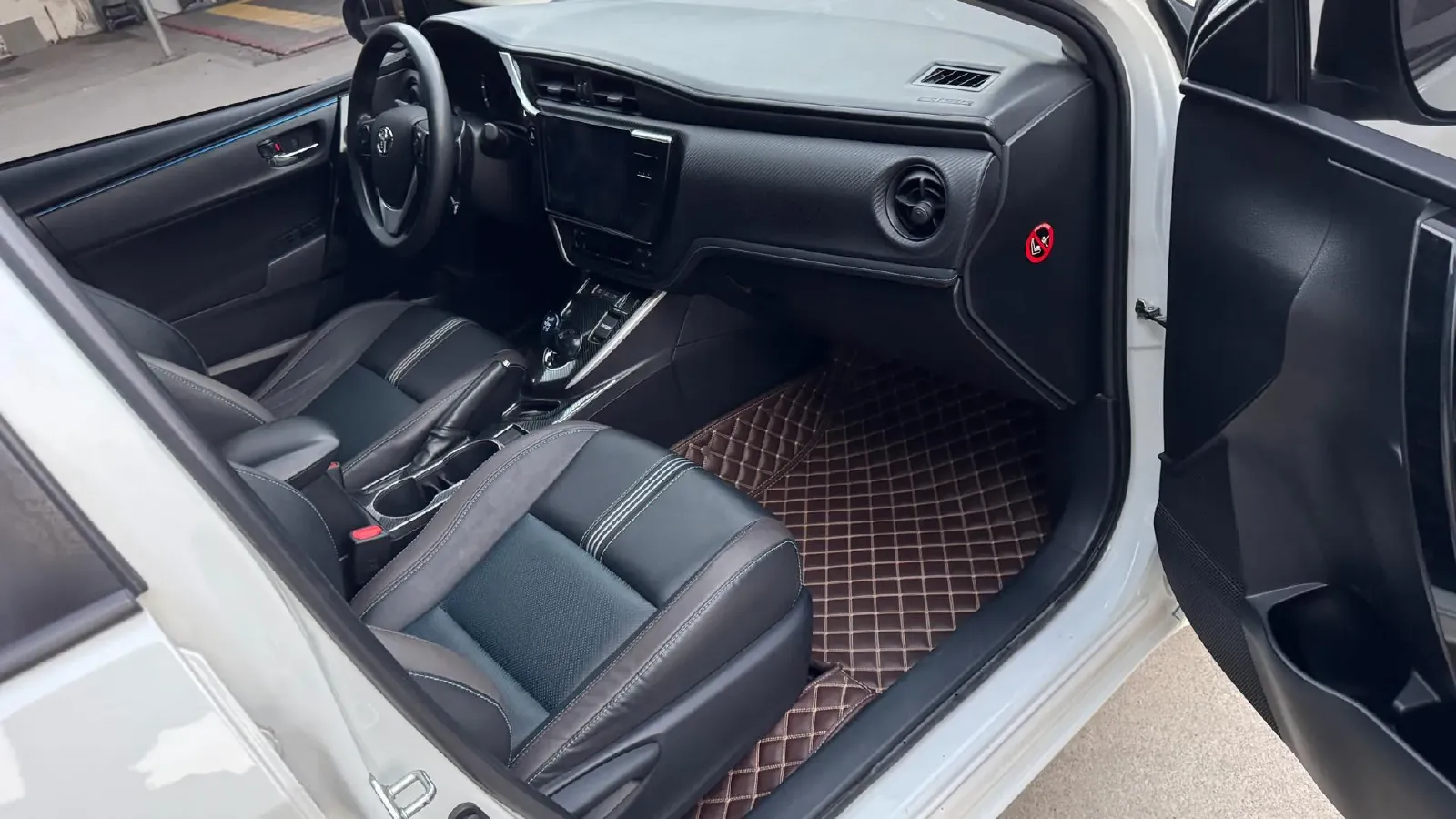 2018 HuangHai N3 2.4T 218HP L4 6AT,autocango,china used car exporter,china ev exporter,chinese used car exporter,chinese used ev exporter