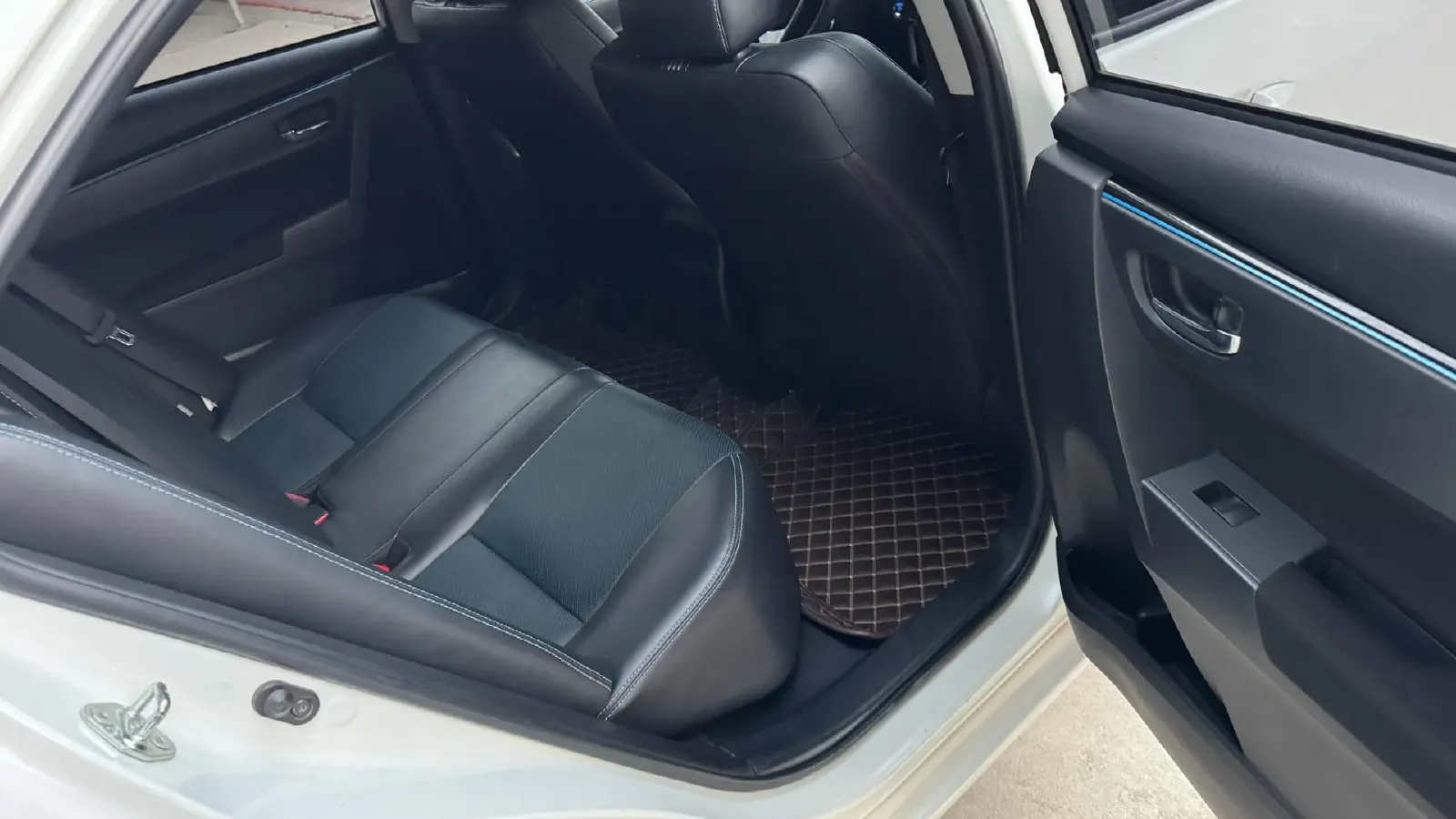 2018 HuangHai N3 2.4T 218HP L4 6AT,autocango,china used car exporter,china ev exporter,chinese used car exporter,chinese used ev exporter