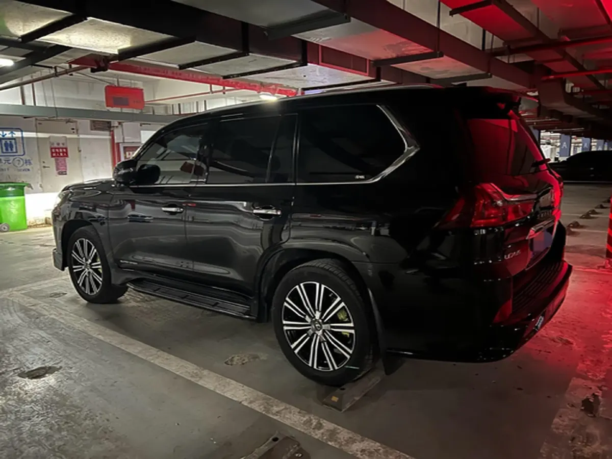 2017 Lexus LX 5.7L 367HP V8 8AT,autocango,china used car exporter,china ev exporter,chinese used car exporter,chinese used ev exporter