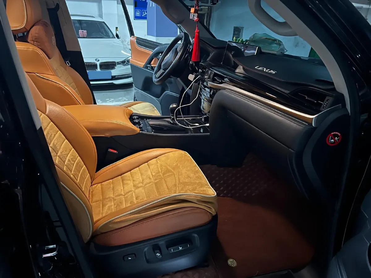 2017 Lexus LX 5.7L 367HP V8 8AT,autocango,china used car exporter,china ev exporter,chinese used car exporter,chinese used ev exporter