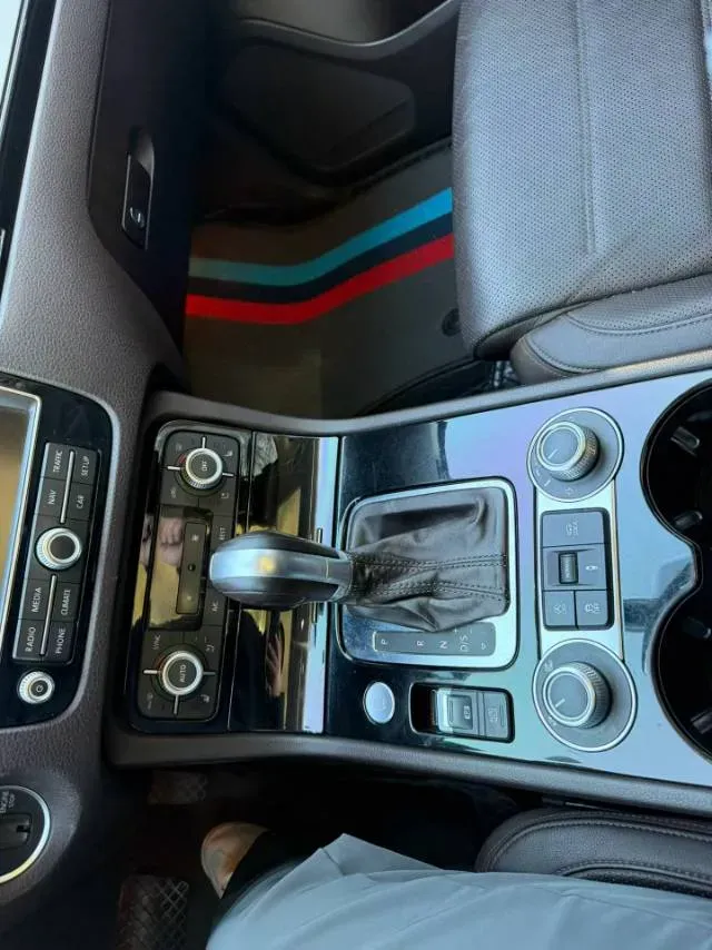 2018 Volkswagen Touareg 3.0T 320HP V6 8AT,autocango,china used car exporter,china ev exporter,chinese used car exporter,chinese used ev exporter