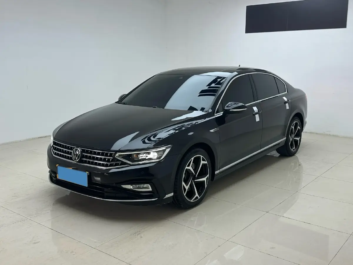 2023 Volkswagen Magotan 2.0T 186HP L4 7DCT