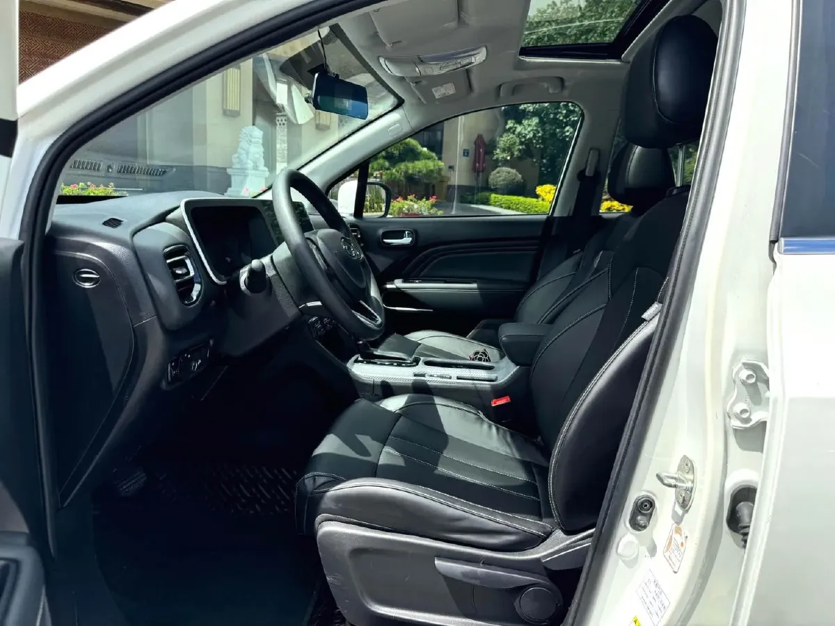 2021 GAC Trumpchi GS3 1.5T 169HP L4 6AT,autocango,china used car exporter,china ev exporter,chinese used car exporter,chinese used ev exporter