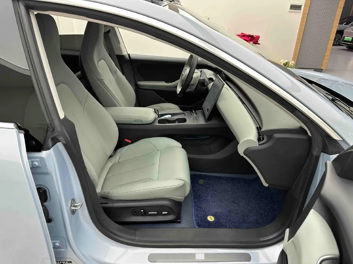 2022 JunTian HeiWuShi Youth 2.0T 203HP L4 6AT,autocango,china used car exporter,china ev exporter,chinese used car exporter,chinese used ev exporter