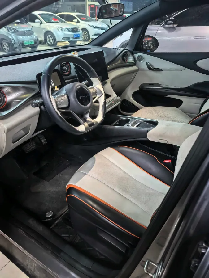 2021 Ford Escort 1.5L 122HP L3 6AT,autocango,china used car exporter,china ev exporter,chinese used car exporter,chinese used ev exporter