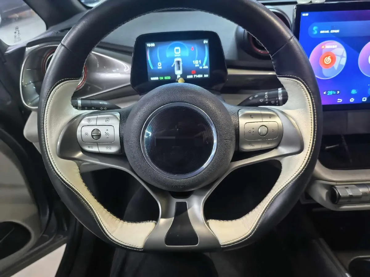 2021 Ford Escort 1.5L 122HP L3 6AT,autocango,china used car exporter,china ev exporter,chinese used car exporter,chinese used ev exporter