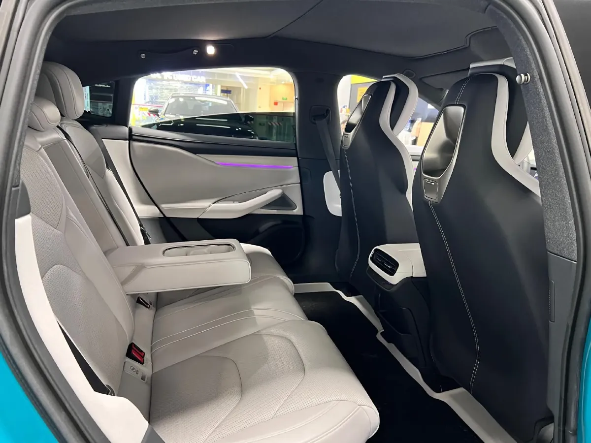 2024 MI SU7 BEV 73.6KWH,autocango,china used car exporter,china ev exporter,chinese used car exporter,chinese used ev exporter