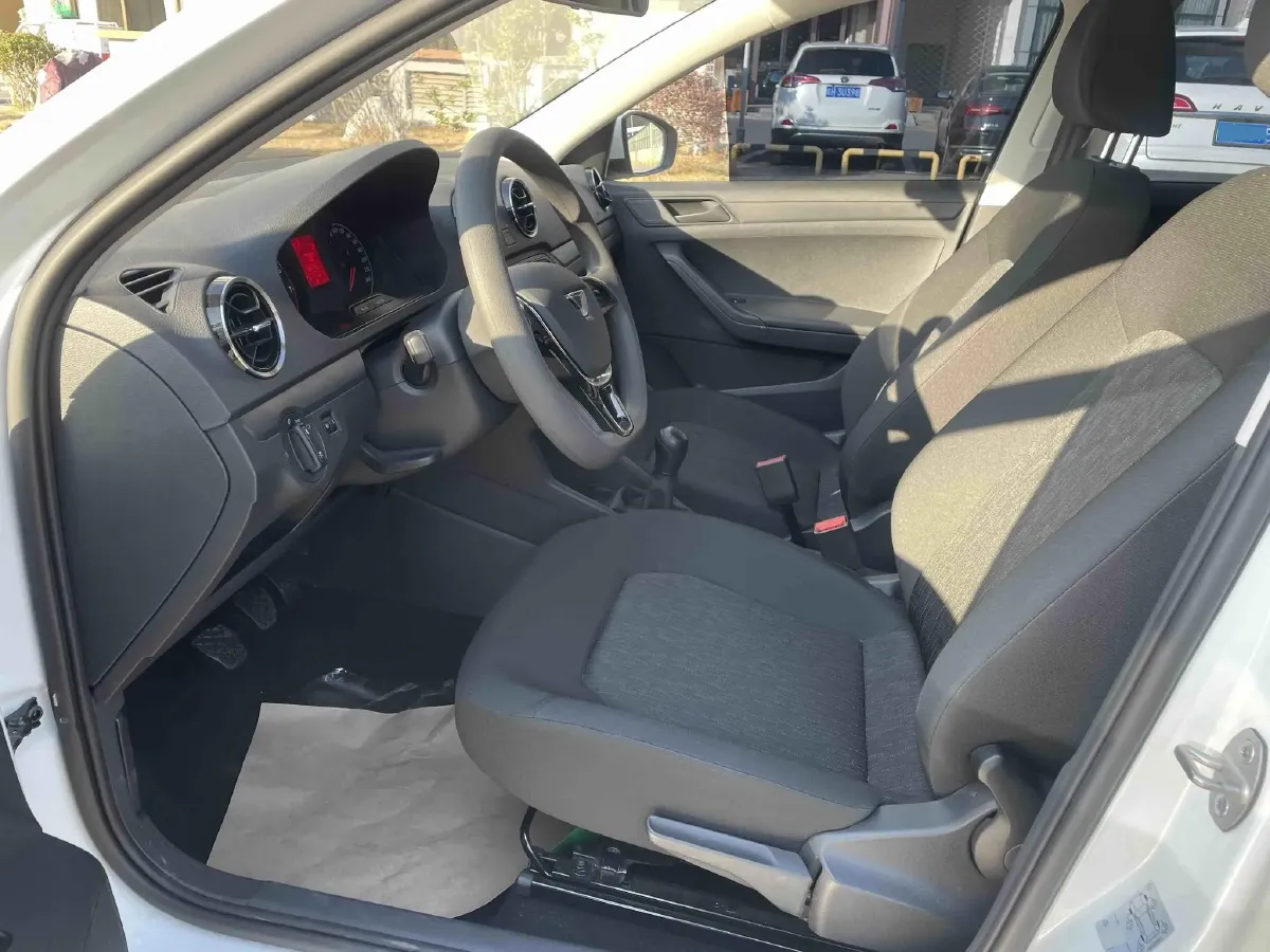 2024 Jetta VA3 1.5L 112HP L4 5MT,autocango,china used car exporter,china ev exporter,chinese used car exporter,chinese used ev exporter