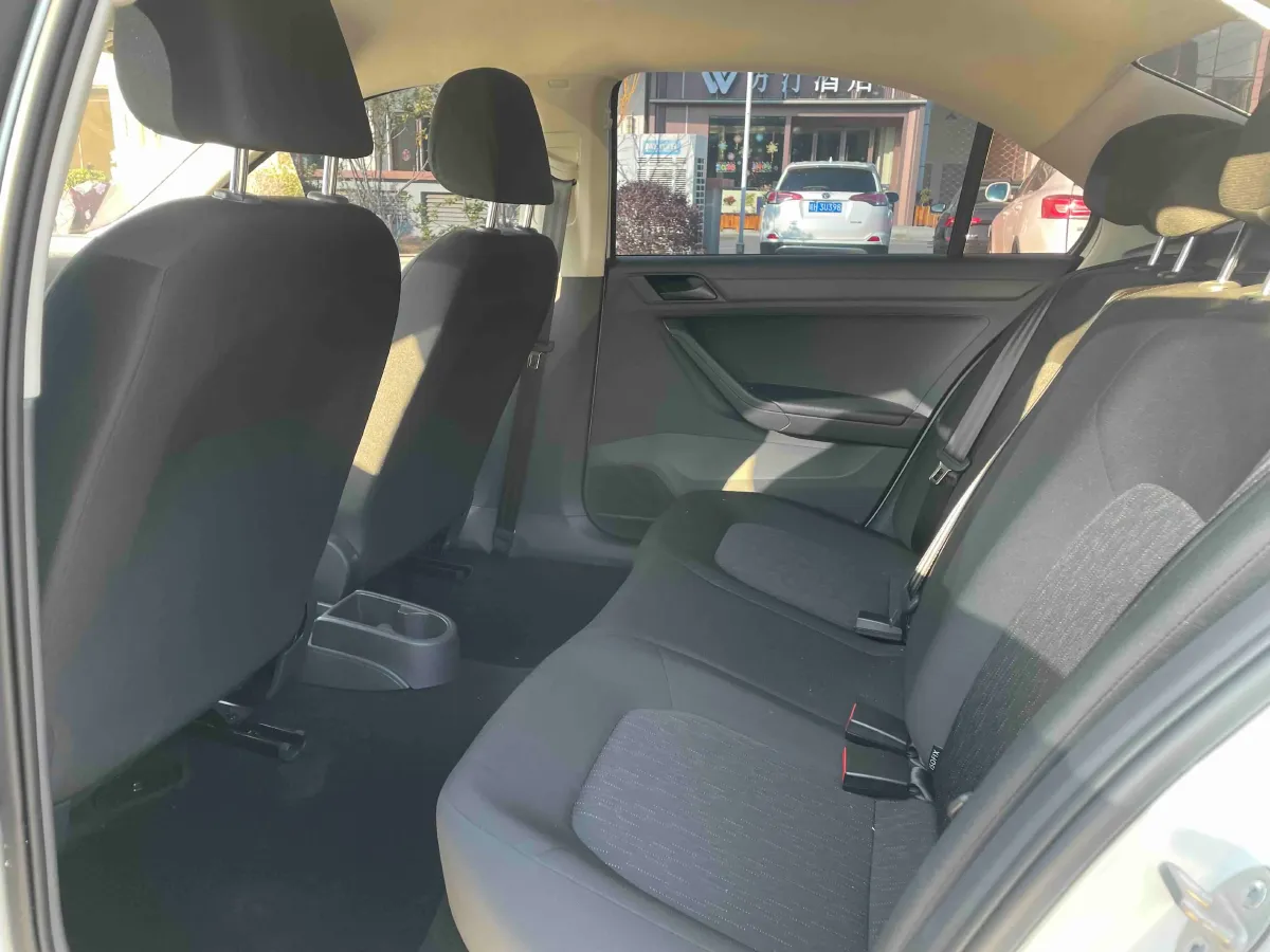 2024 Jetta VA3 1.5L 112HP L4 5MT,autocango,china used car exporter,china ev exporter,chinese used car exporter,chinese used ev exporter