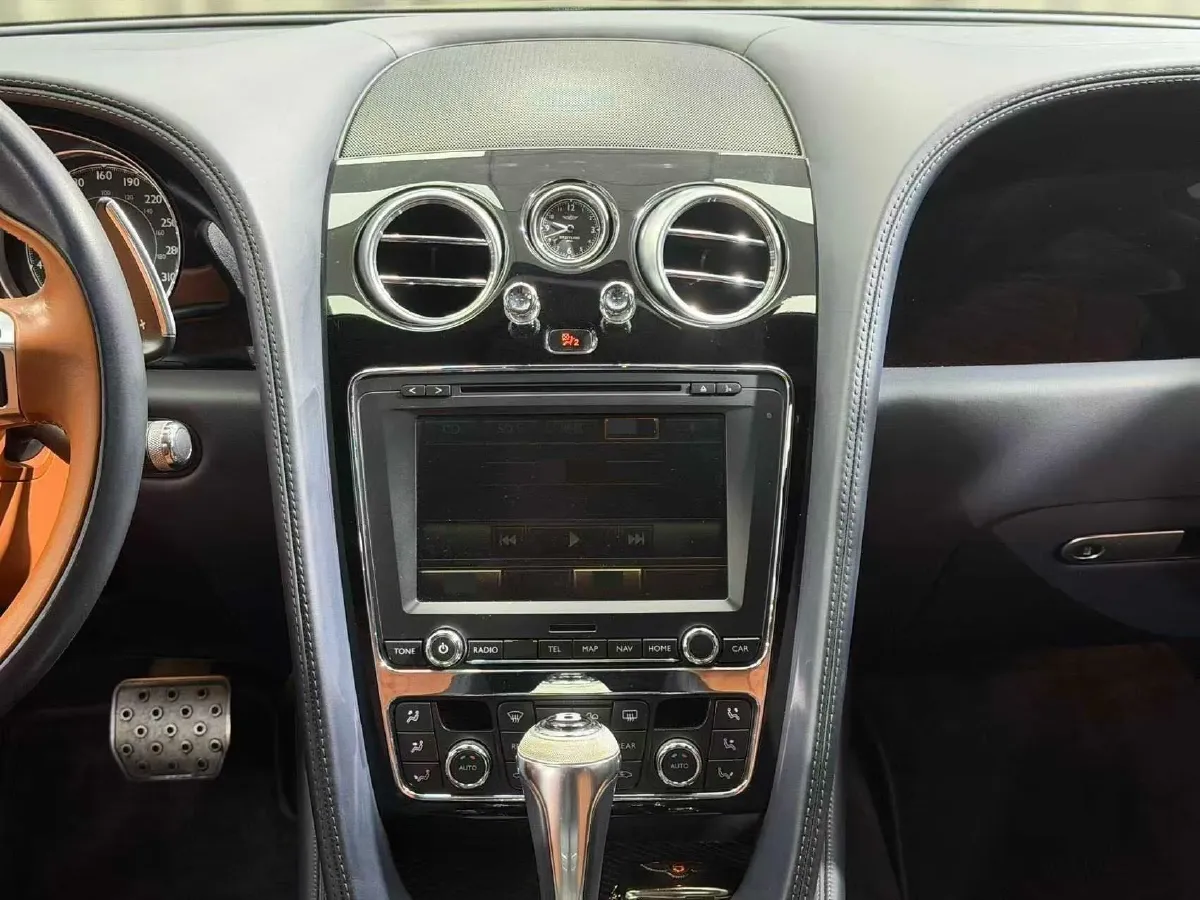 2017 Bentley Flying Spur 4.0T 528HP V8 8AT,autocango,china used car exporter,china ev exporter,chinese used car exporter,chinese used ev exporter