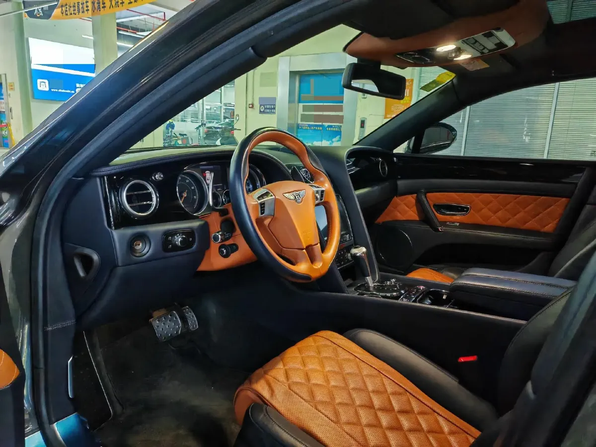 2017 Bentley Flying Spur 4.0T 528HP V8 8AT,autocango,china used car exporter,china ev exporter,chinese used car exporter,chinese used ev exporter