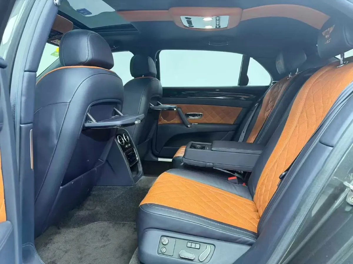 2017 Bentley Flying Spur 4.0T 528HP V8 8AT,autocango,china used car exporter,china ev exporter,chinese used car exporter,chinese used ev exporter