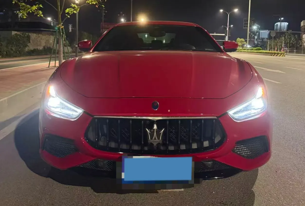 2021 Maserati Ghibli 3.0T 350HP V6 8AT,autocango,china used car exporter,china ev exporter,chinese used car exporter,chinese used ev exporter