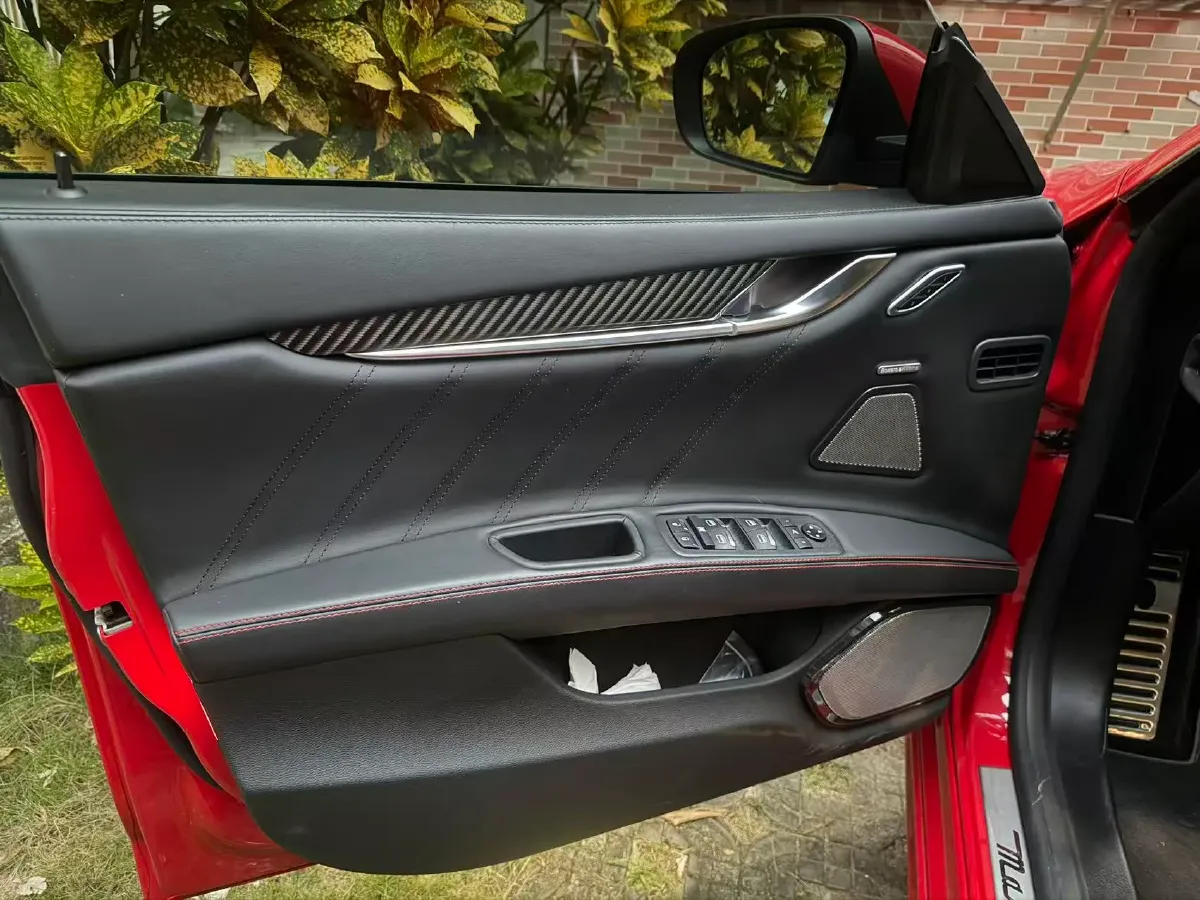 2021 Maserati Ghibli 3.0T 350HP V6 8AT,autocango,china used car exporter,china ev exporter,chinese used car exporter,chinese used ev exporter