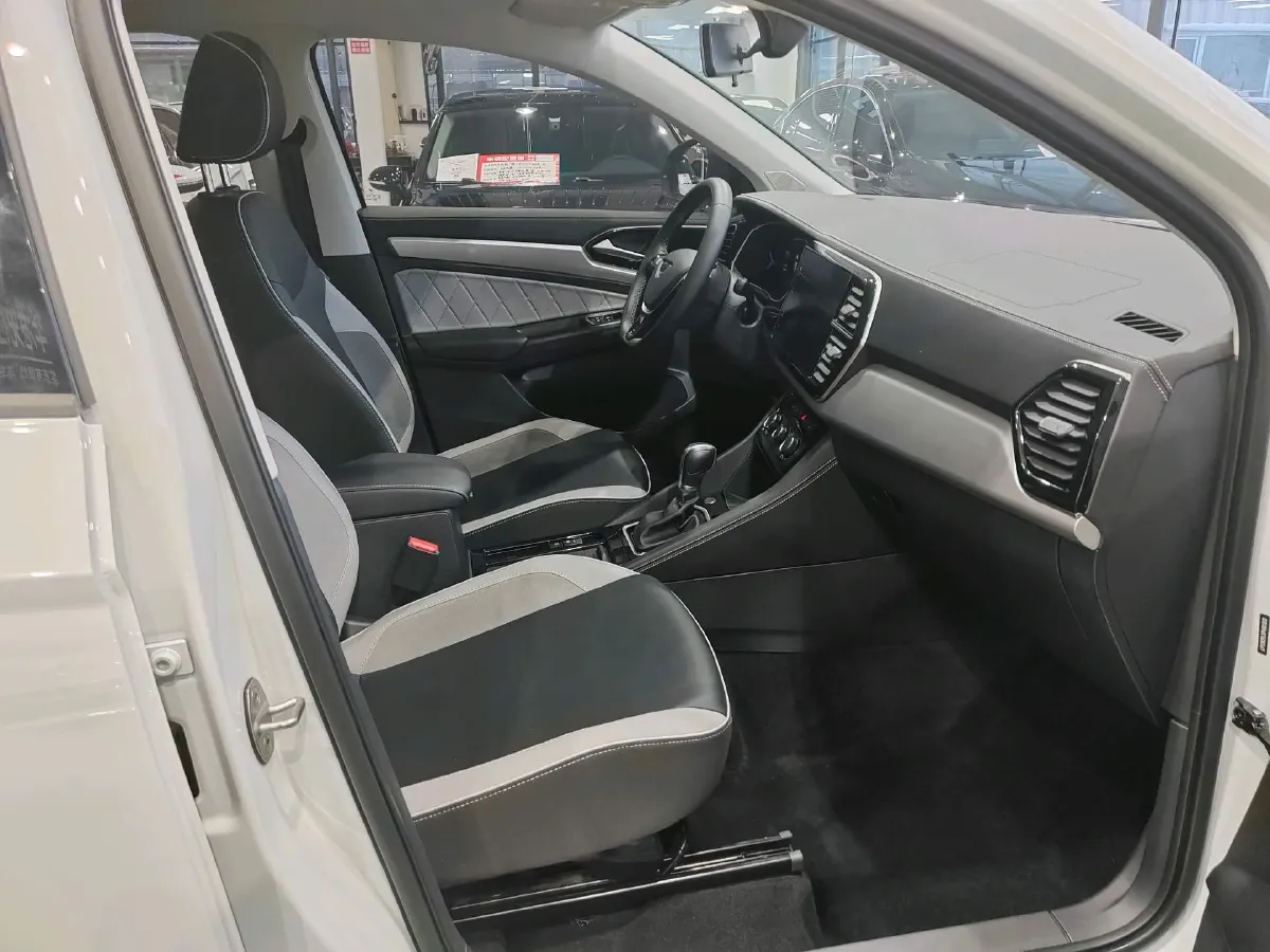 2023 Jetta VS7 1.4T 150HP L4 6AT,autocango,china used car exporter,china ev exporter,chinese used car exporter,chinese used ev exporter