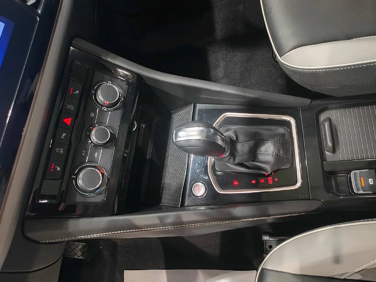 2023 Jetta VS7 1.4T 150HP L4 6AT,autocango,china used car exporter,china ev exporter,chinese used car exporter,chinese used ev exporter