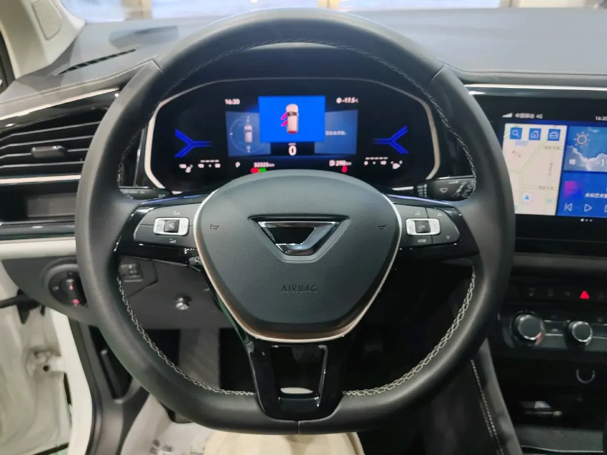 2023 Jetta VS7 1.4T 150HP L4 6AT,autocango,china used car exporter,china ev exporter,chinese used car exporter,chinese used ev exporter