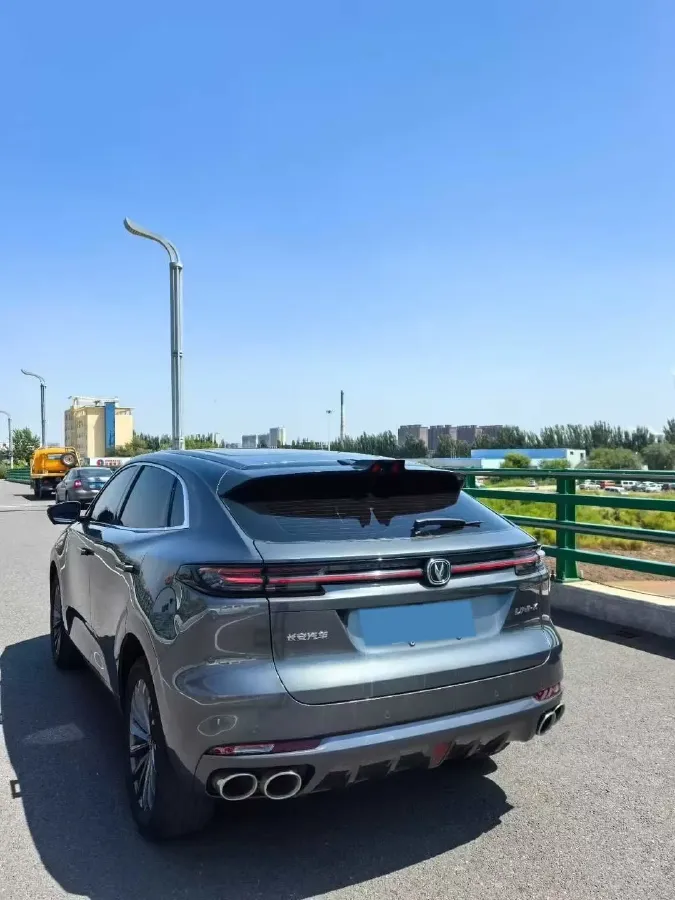 2021 ChangAn UNI-K 2.0T 233HP L4 8AT,autocango,china used car exporter,china ev exporter,chinese used car exporter,chinese used ev exporter