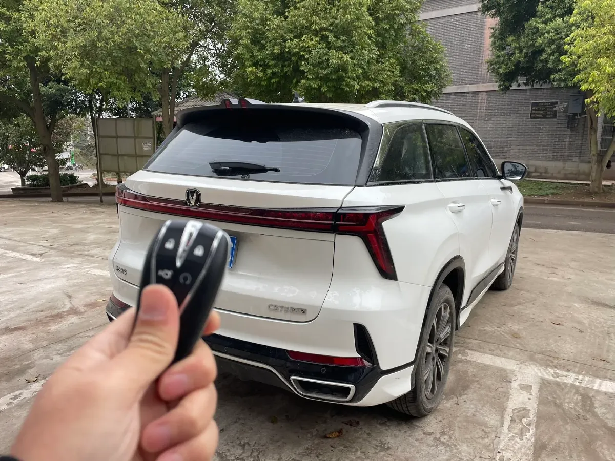 2026 ChangAn CS75 Plus 1.5T 192HP L4 8AT,autocango,china used car exporter,china ev exporter,chinese used car exporter,chinese used ev exporter