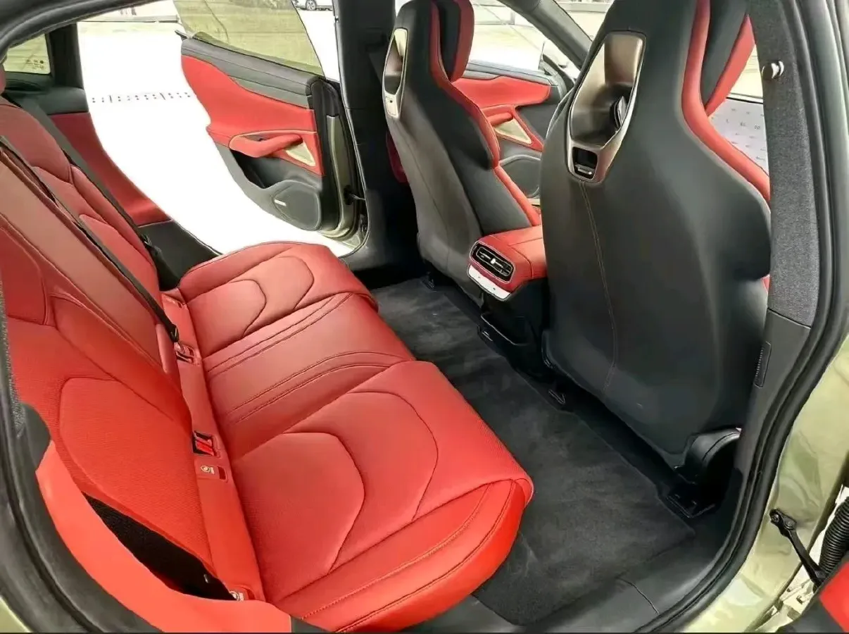 2024 MI SU7 BEV 94.3KWH,autocango,china used car exporter,china ev exporter,chinese used car exporter,chinese used ev exporter