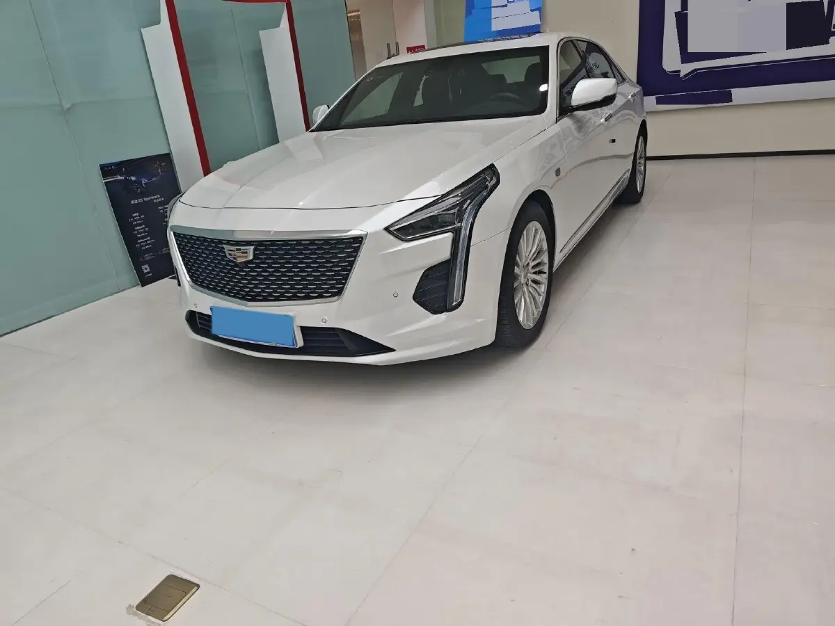 2022 Cadillac CT6 2.0T 237HP L4 10AT