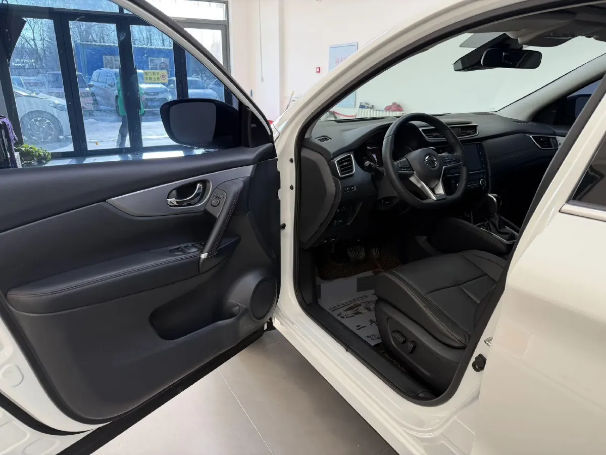 2022 Nissan Qashqai 2.0L 151HP L4 CVT,autocango,china used car exporter,china ev exporter,chinese used car exporter,chinese used ev exporter