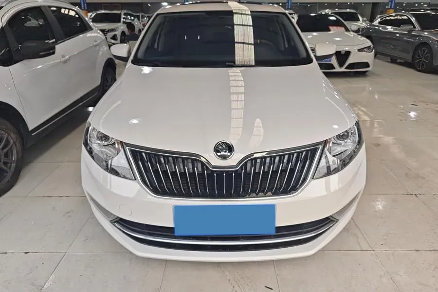2019 SWM G01 1.5T 156HP L4 6AT,autocango,china used car exporter,china ev exporter,chinese used car exporter,chinese used ev exporter