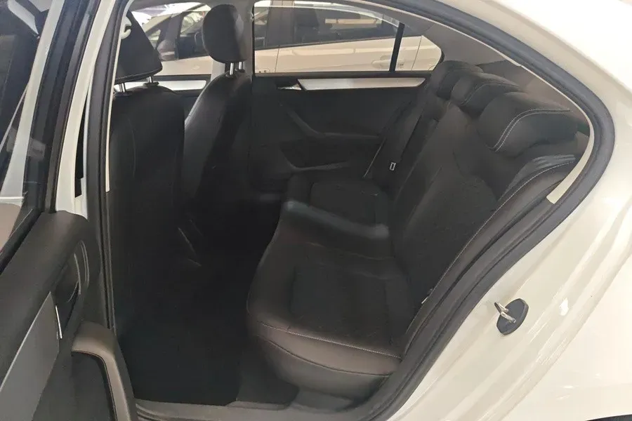 2019 SWM G01 1.5T 156HP L4 6AT,autocango,china used car exporter,china ev exporter,chinese used car exporter,chinese used ev exporter