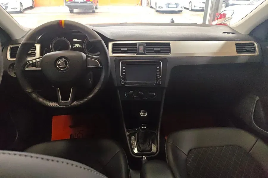 2019 SWM G01 1.5T 156HP L4 6AT,autocango,china used car exporter,china ev exporter,chinese used car exporter,chinese used ev exporter