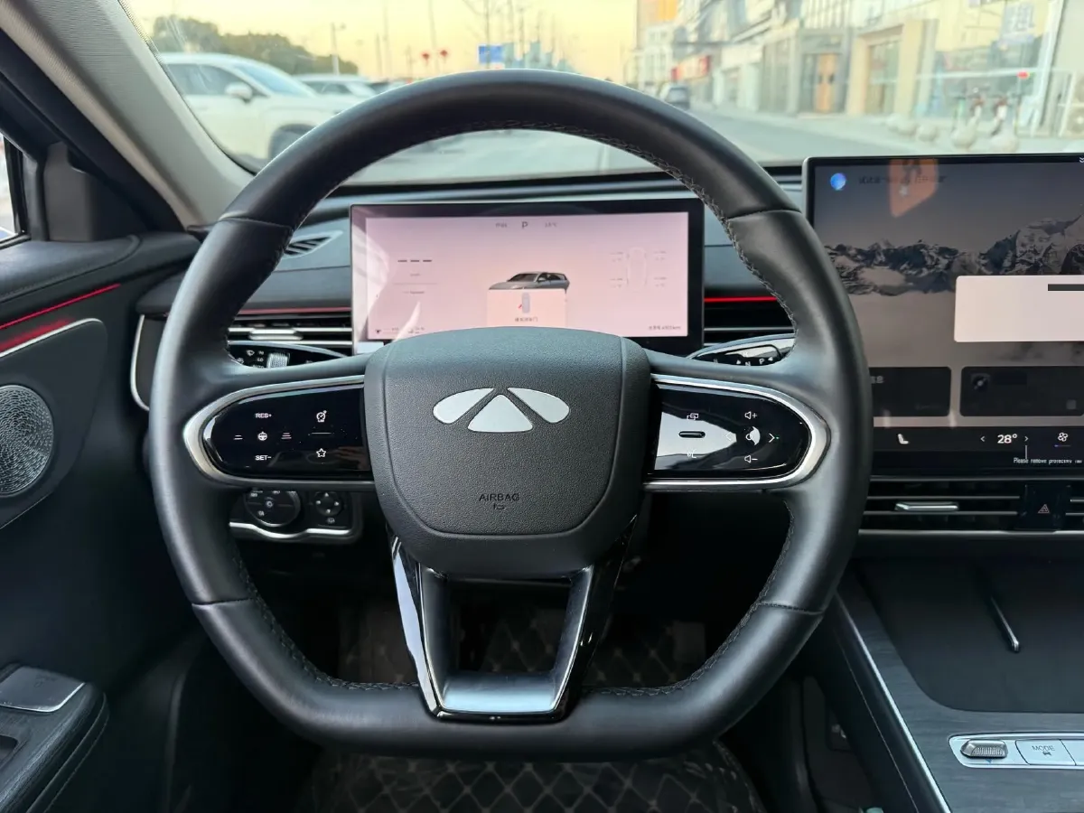 2025 Fulwin FulwinA8L 1.5T 156HP L4 1DHT PHEV 18.67KWH,autocango,china used car exporter,china ev exporter,chinese used car exporter,chinese used ev exporter