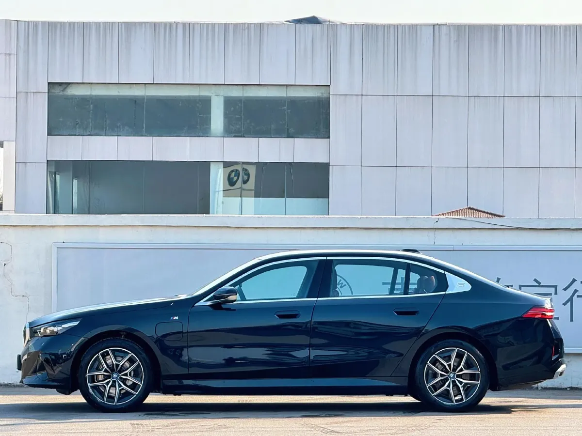 2024 BMW i5 BEV 79.05KWH,autocango,china used car exporter,china ev exporter,chinese used car exporter,chinese used ev exporter