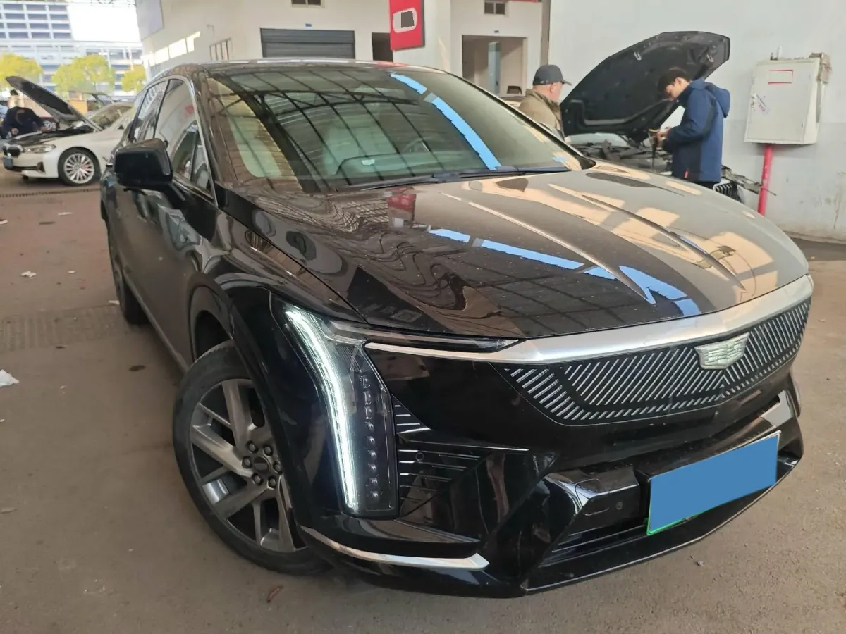 2024 Cadillac OPTIQ BEV 68.4KWH,autocango,china used car exporter,china ev exporter,chinese used car exporter,chinese used ev exporter