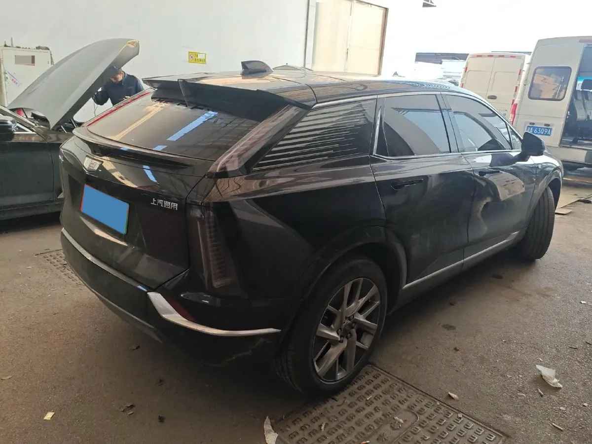 2024 Cadillac OPTIQ BEV 68.4KWH,autocango,china used car exporter,china ev exporter,chinese used car exporter,chinese used ev exporter