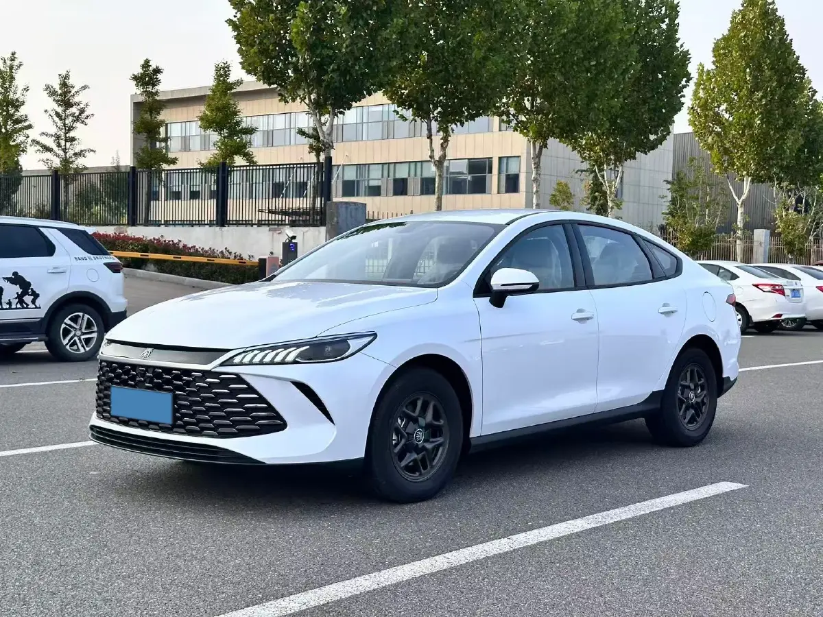 2025 BYD Qin Plus 1.5L 101HP L4 E-CVT PHEV 7.68KWH