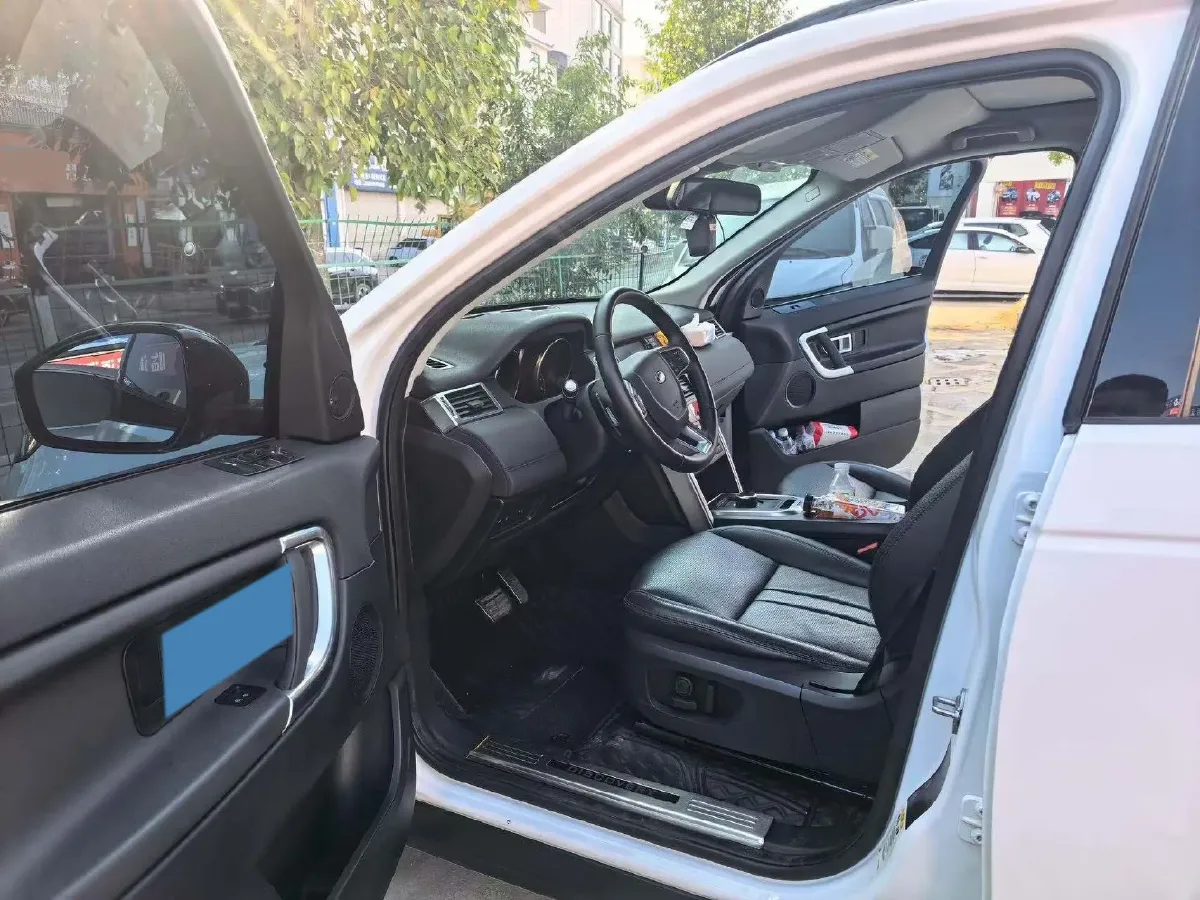 2018 Land Rover Discovery Sport 2.0T 241HP L4 9AT,autocango,china used car exporter,china ev exporter,chinese used car exporter,chinese used ev exporter