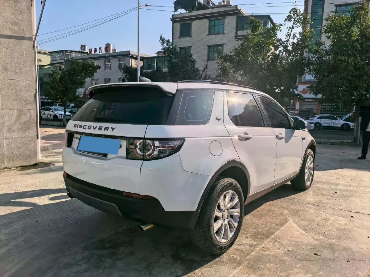 2018 Land Rover Discovery Sport 2.0T 241HP L4 9AT,autocango,china used car exporter,china ev exporter,chinese used car exporter,chinese used ev exporter