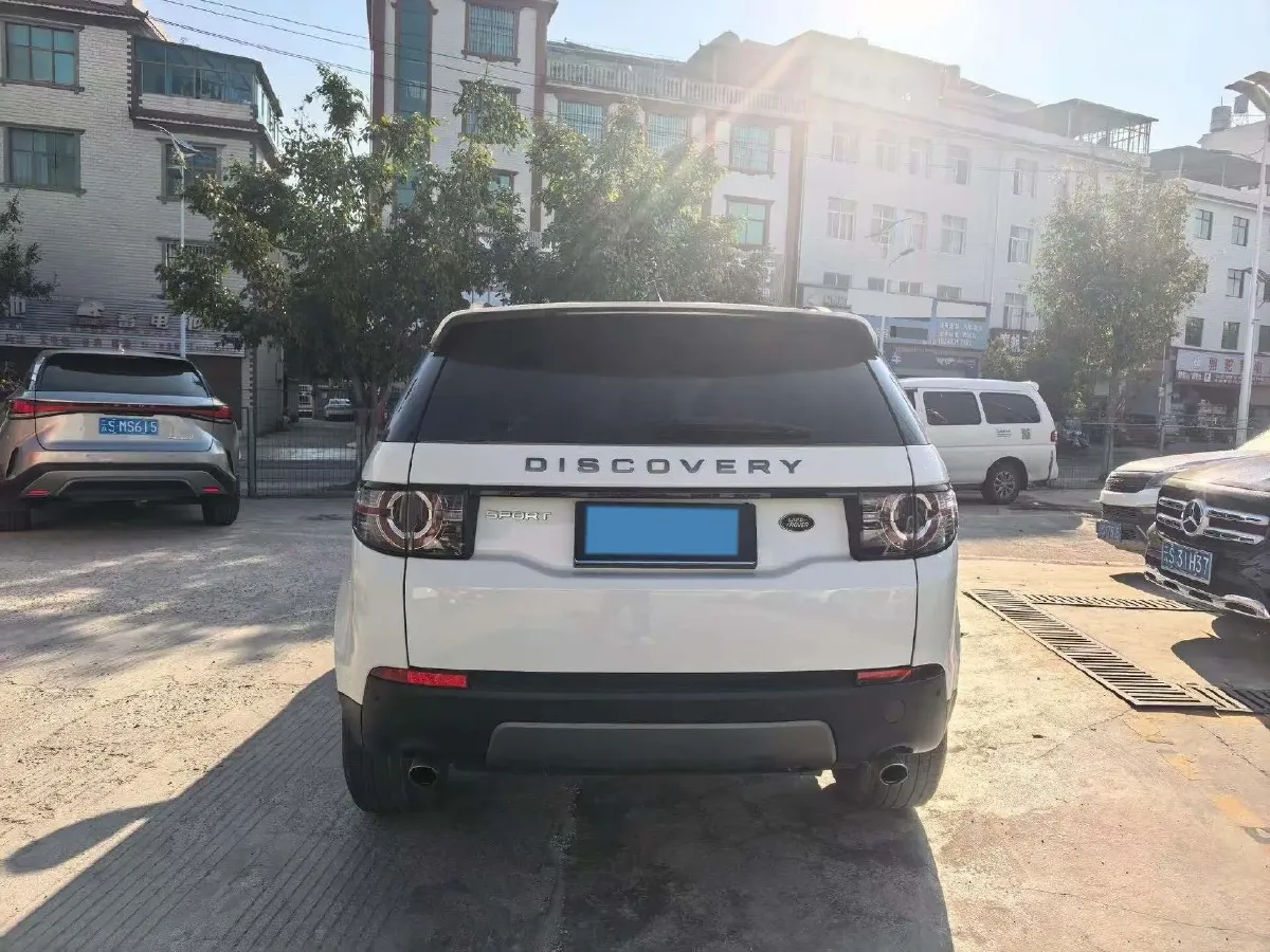 2018 Land Rover Discovery Sport 2.0T 241HP L4 9AT,autocango,china used car exporter,china ev exporter,chinese used car exporter,chinese used ev exporter