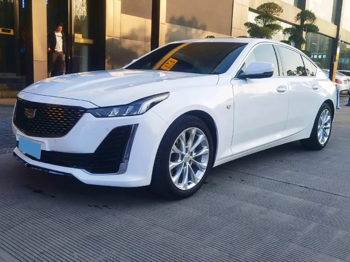 2021 Cadillac CT5 2.0T 237HP L4 10AT