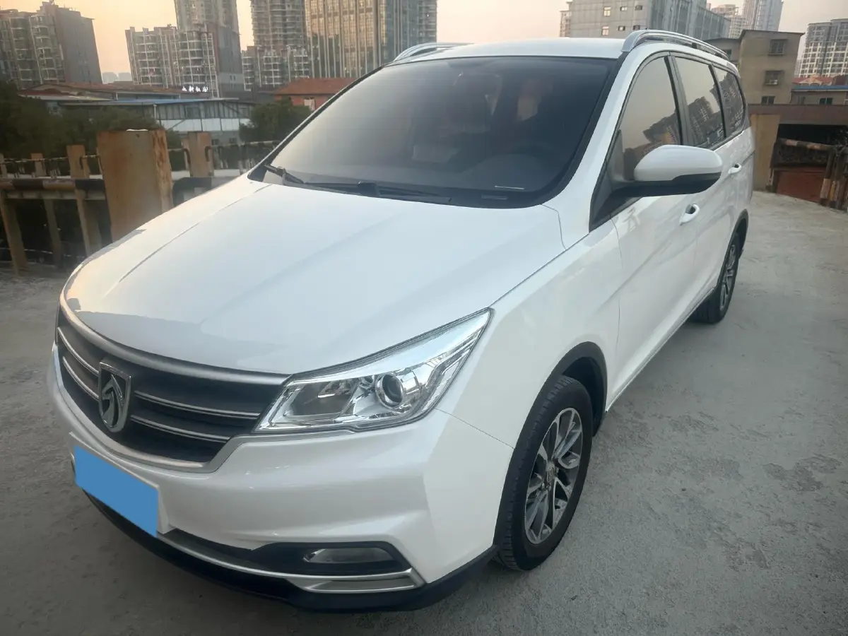 2019 BaoJun 730 1.5L 105HP L4 6MT