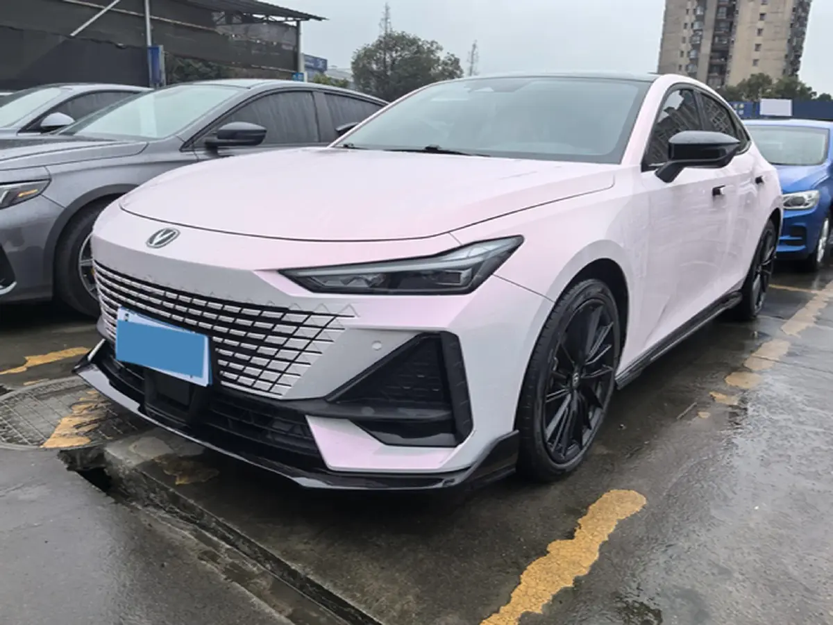 2023 ChangAn UNI-V 1.5T 188HP L4 7DCT
