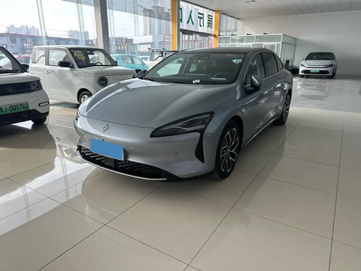 2025 BaoJun XiangJing BEV