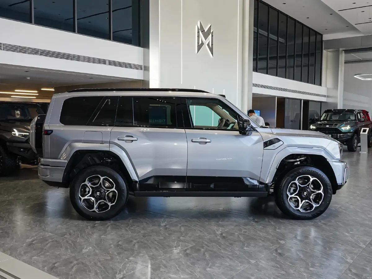 2025 Jetour Zongheng G700 2.0T 211HP L4 2DHT PHEV,autocango,china used car exporter,china ev exporter,chinese used car exporter,chinese used ev exporter